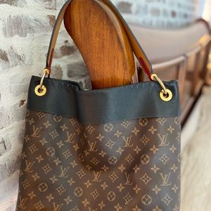 Louis Vuitton Black Tuileries Hobo